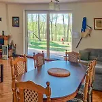 Stunning Home In Dlugosiodlo With House Sea View 펜션 *
